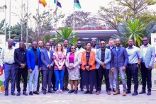 Foto de grupo dos delegados da reunião